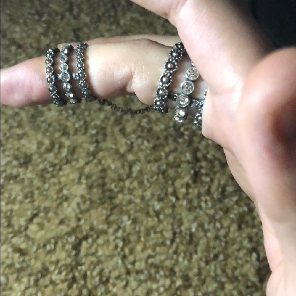 Gorgeous ring - Picture 3 of 3